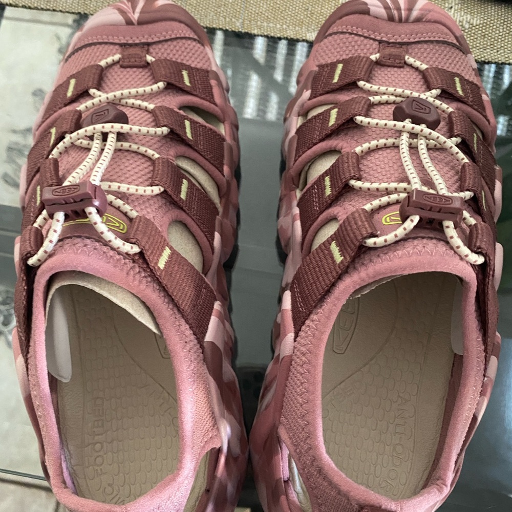 keen hyperport H2 nostalogia rose/daiquiri green. Brand new
